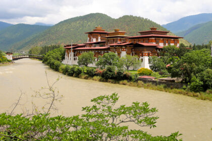 New Bhutan Travel Guide