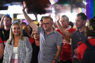 Anthony Albanese becomes first Australian Prime Minister to take part in Mardi Gras