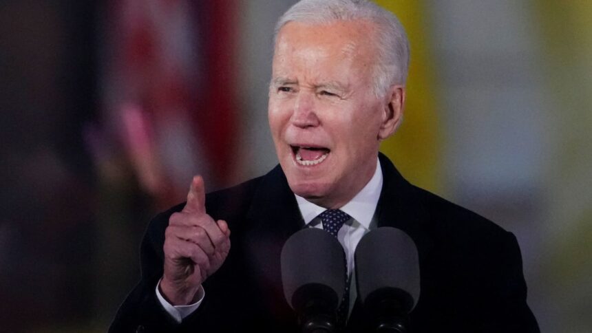 Biden speaks in Poland, backs Ukraine in Russia war