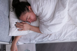 How a Consistent Sleep Schedule Benefits Your Health