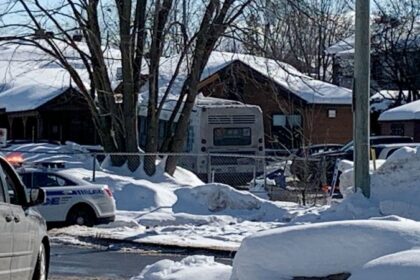 Laval bus crash: 2 children dead, 6 others injured after bus crashes into day care near Montreal