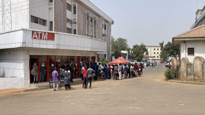 Nigeria delays plans to replace its banknotes after chaotic scenes at ATMs