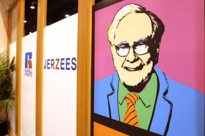 Warren Buffett annual letter Berkshire Hathaway: stock buybacks