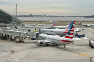 What is American Airlines elite status worth in 2023?