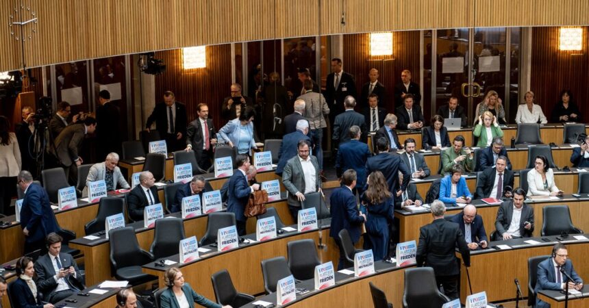 Austrian Far-Right Lawmakers Walk Out During Zelensky Speech