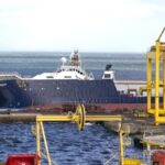 Edinburgh: Injuries after large ship tips over