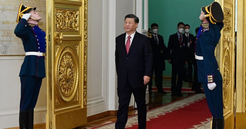 In a Brother Act with Putin, Xi Reveals China’s Fear of Containment