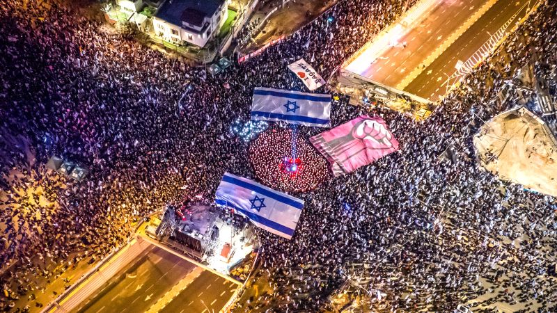 Israel protests: Half a million Israelis take to streets against judicial overhaul