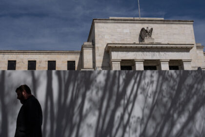 The Fed’s Unpleasant Choice - The New York Times