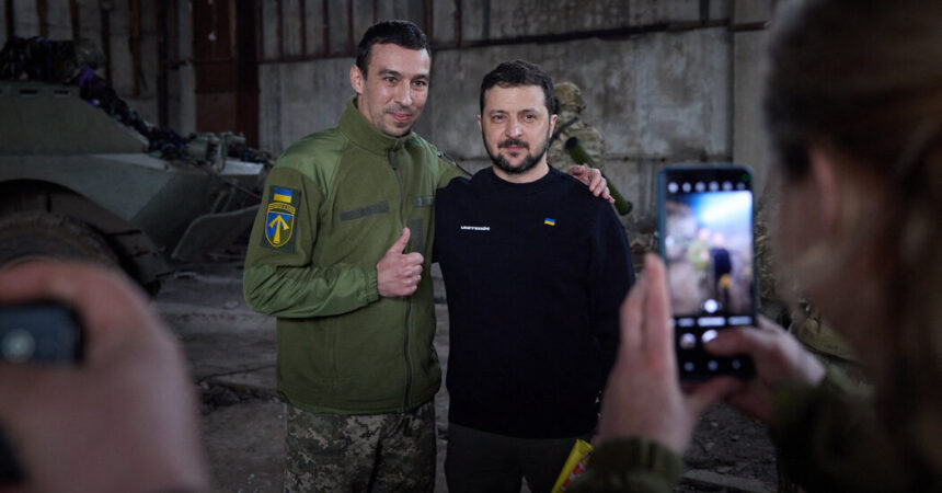 Zelensky Makes Morale-Boosting Trip to Bakhmut