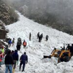 India avalanche kills seven, injures 13