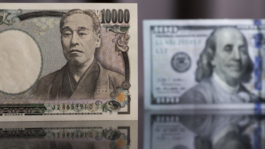 Japan yen could hit 120 this year, Nomura says