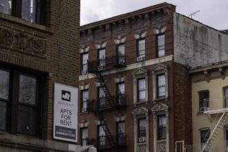 Manhattan median rents hit another high in March