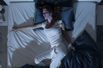 Many Insomniacs Remain Conscious During Sleep