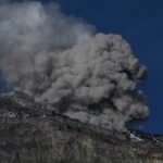 Nevado del Ruiz: A volcano in Colombia could erupt 'within days'. But only a small fraction of locals have evacuated