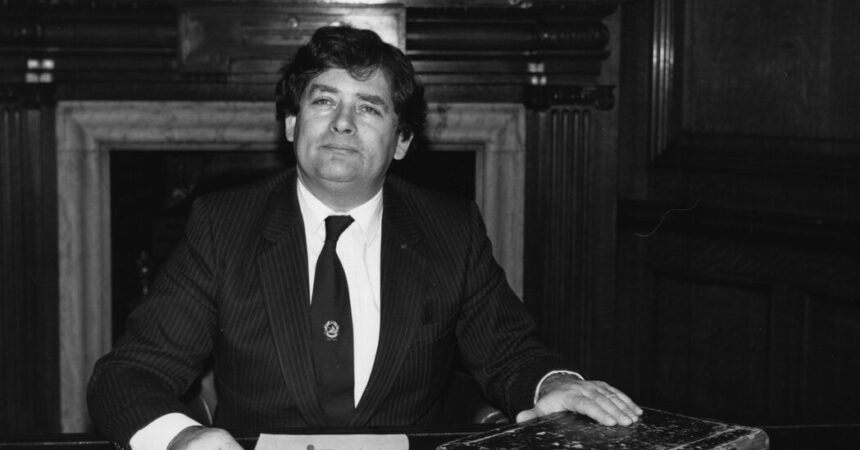 Nigel Lawson, Economic Force Under Thatcher, Dies at 91