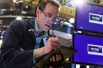 S&P 500 futures and Treasury yields gain on Friday as March labor report shows resilient economy