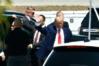 Trump lawyers oppose cameras at New York court arraignment