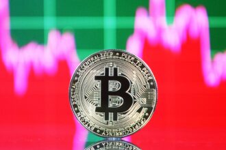 Bitcoin briefly falls below $26,000, posts worst week since November