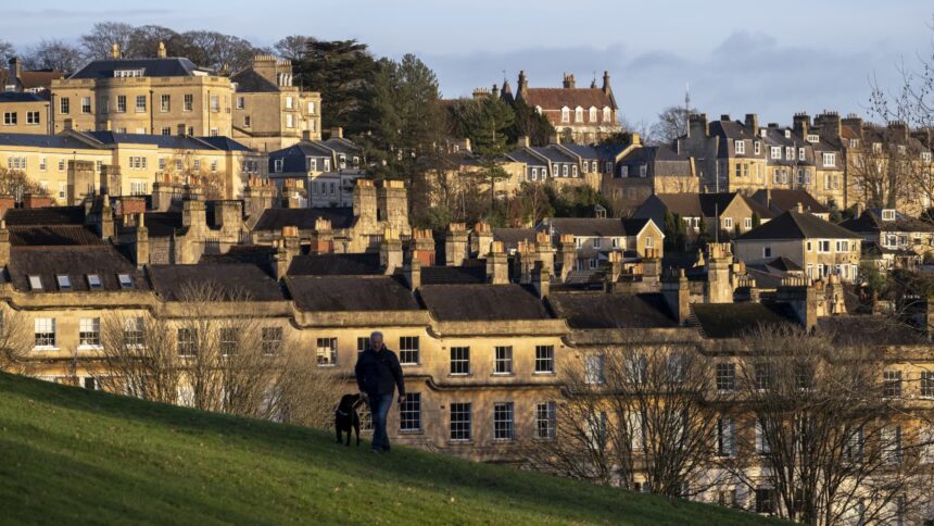 Brits are being offered no-deposit 100% mortgage loans