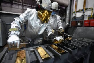 Central bank gold demand hits first-quarter record, investments surge