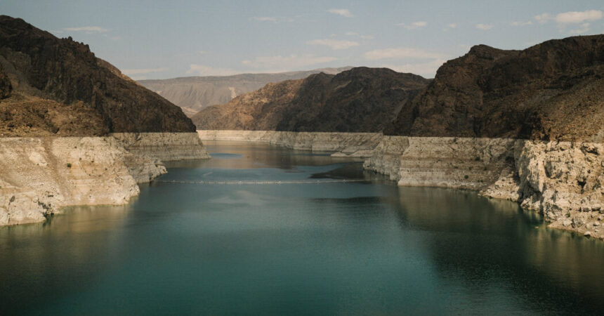 Deal Is Reached to Keep Colorado River From Going Dry, for Now