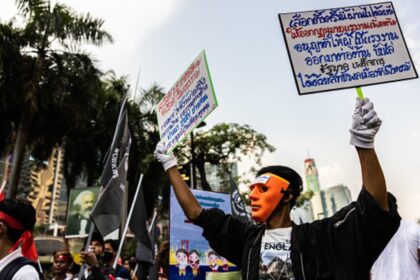 Economic populism takes center-stage in upcoming election
