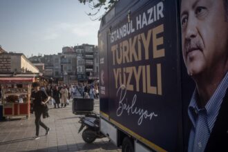 Erdogan ahead after acrimonious campaigns