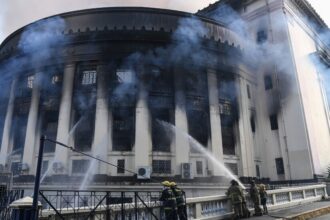 Firefighters Battle Blaze at Historic Building in Philippines