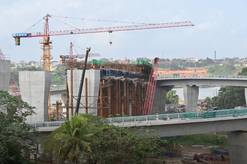 IVORY COAST : Alassane Ouattara attempts to bridge the divide with Laurent Gbagbo