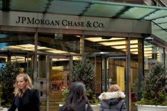 JPMorgan Chase cut about 500 tech and ops jobs