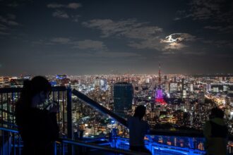 Japan Topix at highest point since 1990