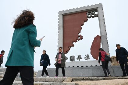 Musk, Buffett warn about China-Taiwan ahead of 2024 election