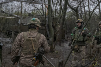 Russian Unease Over Ukraine War Grows Amid Attacks and Leadership Rifts