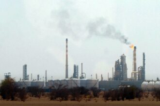 SUDAN : Hemeti and Burhan divvy up refineries and prepare for war of attrition