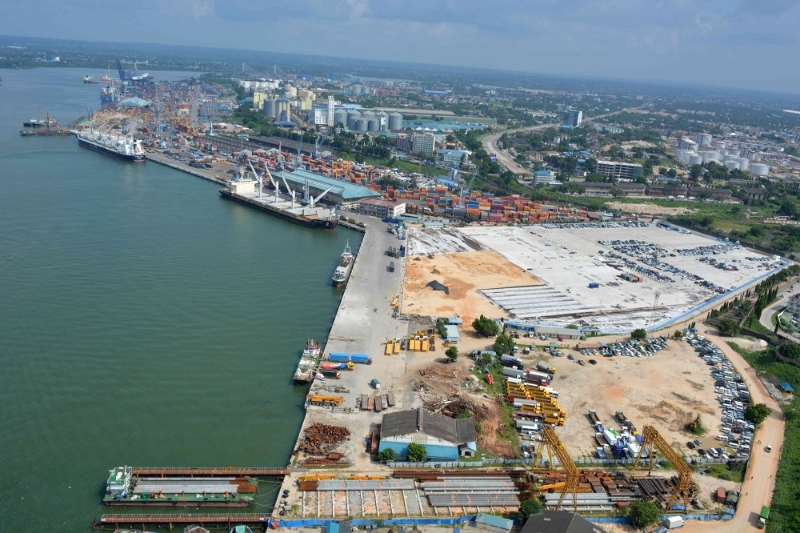 TANZANIA : AD Ports, Adani and DP World vie for Dar port contract