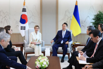 Ukraine’s First Lady Visits Seoul, Requesting Nonlethal Military Aid