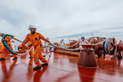 What life is like onboard a giant oil tanker: Natural wonders and PlayStation