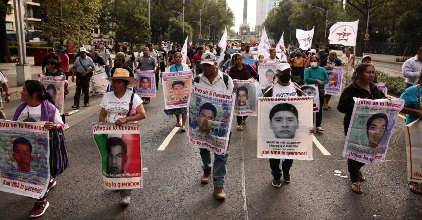 Arrest of Mexican Army General Ordered in Case of Missing Students