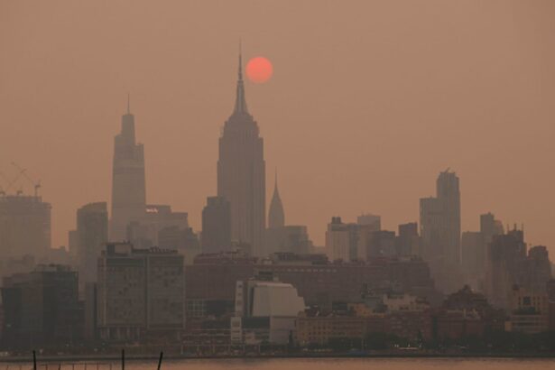 Canadian wildfire smoke creates unhealthy air quality in NYC