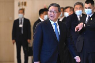 China on track to hit its growth target, Li Qiang says at WEF Tianjin