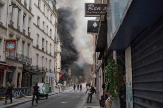 Dozens Injured in Central Paris Explosion