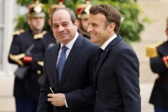 EGYPT : Paris-Cairo romance blossoms with high hopes for military satellite sale