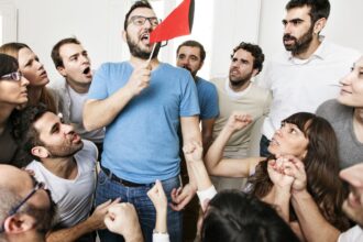 Employees are now ‘loud quitting.’ Here’s why it’s worse than 'quiet quitting'