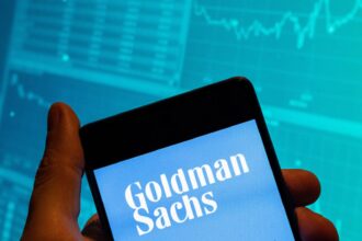 Goldman in talks to offload Apple Card to American Express: Source