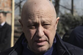 Russia's mercenary boss is in a risky position with Putin now