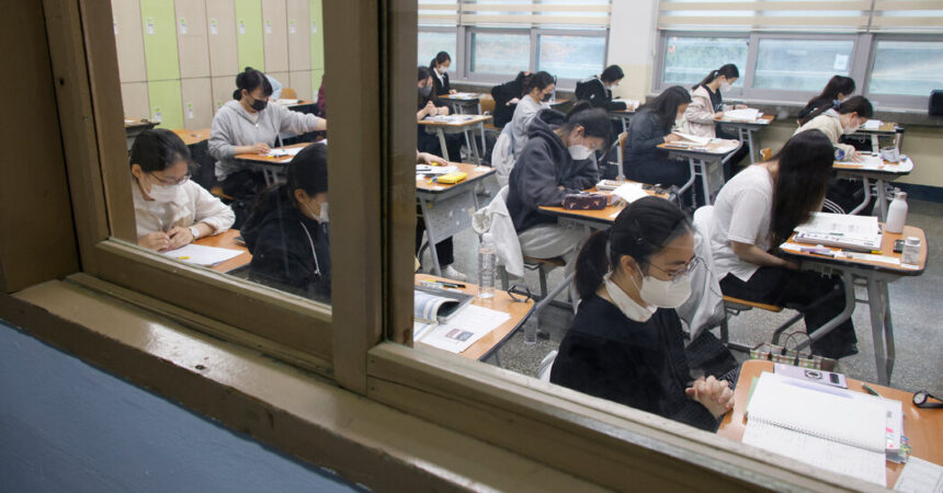 South Korea to Drop College Entry Exam’s ‘Killer Questions’