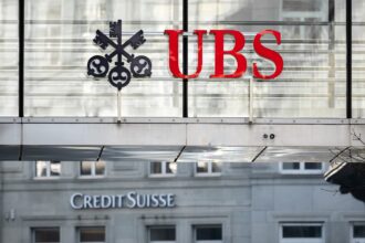 UBS and the Swiss government sign loss protection agreement over Credit Suisse takeover