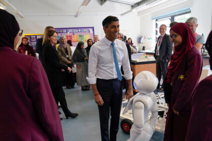 As Sunak Makes His Case to Britons, the Economy Could Undermine It