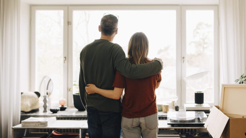 Cohabitating after separating is not uncommon